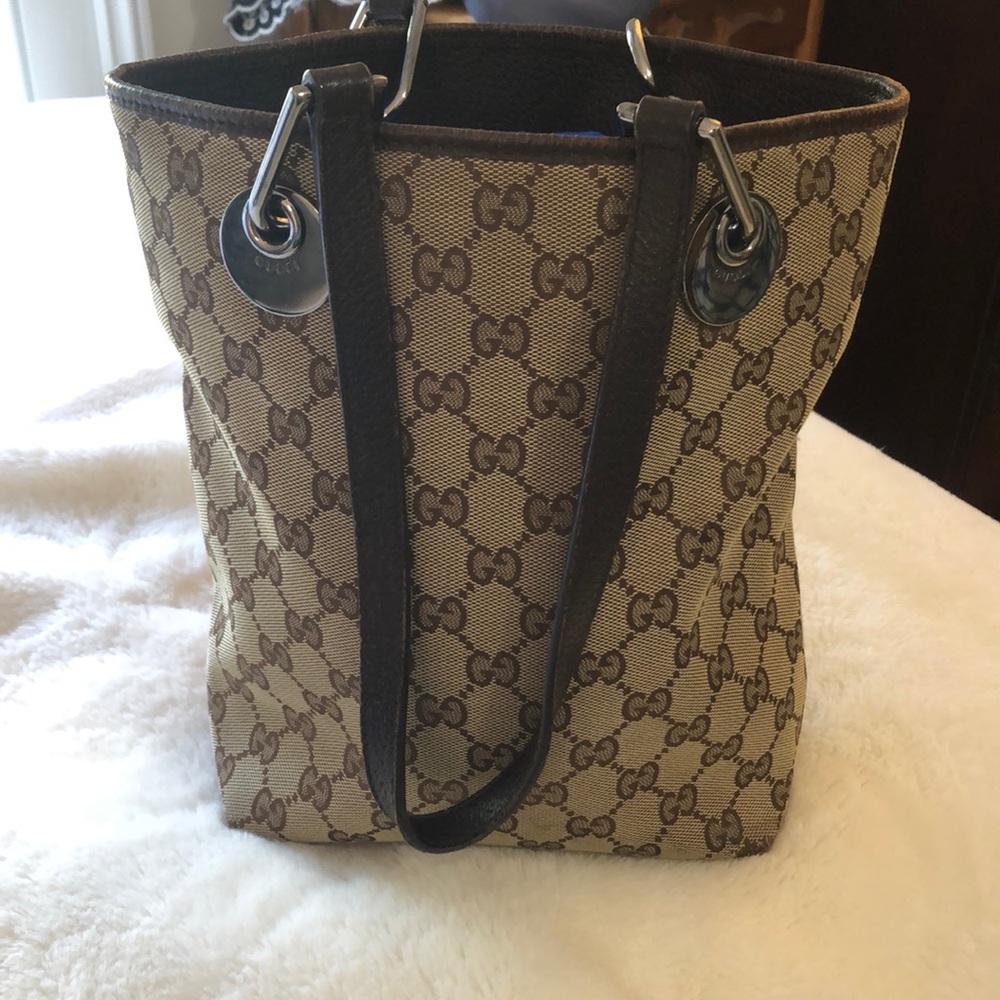 Authentic Gucci Bucket Bag